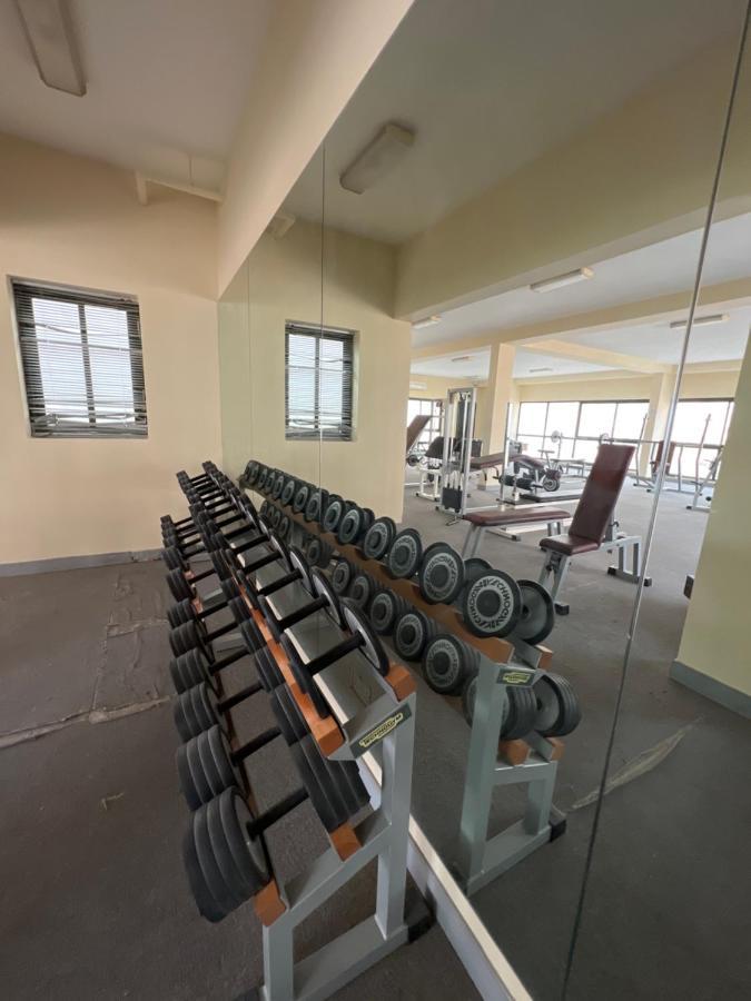 Al Abbas Tower Apartment Manama Luaran gambar