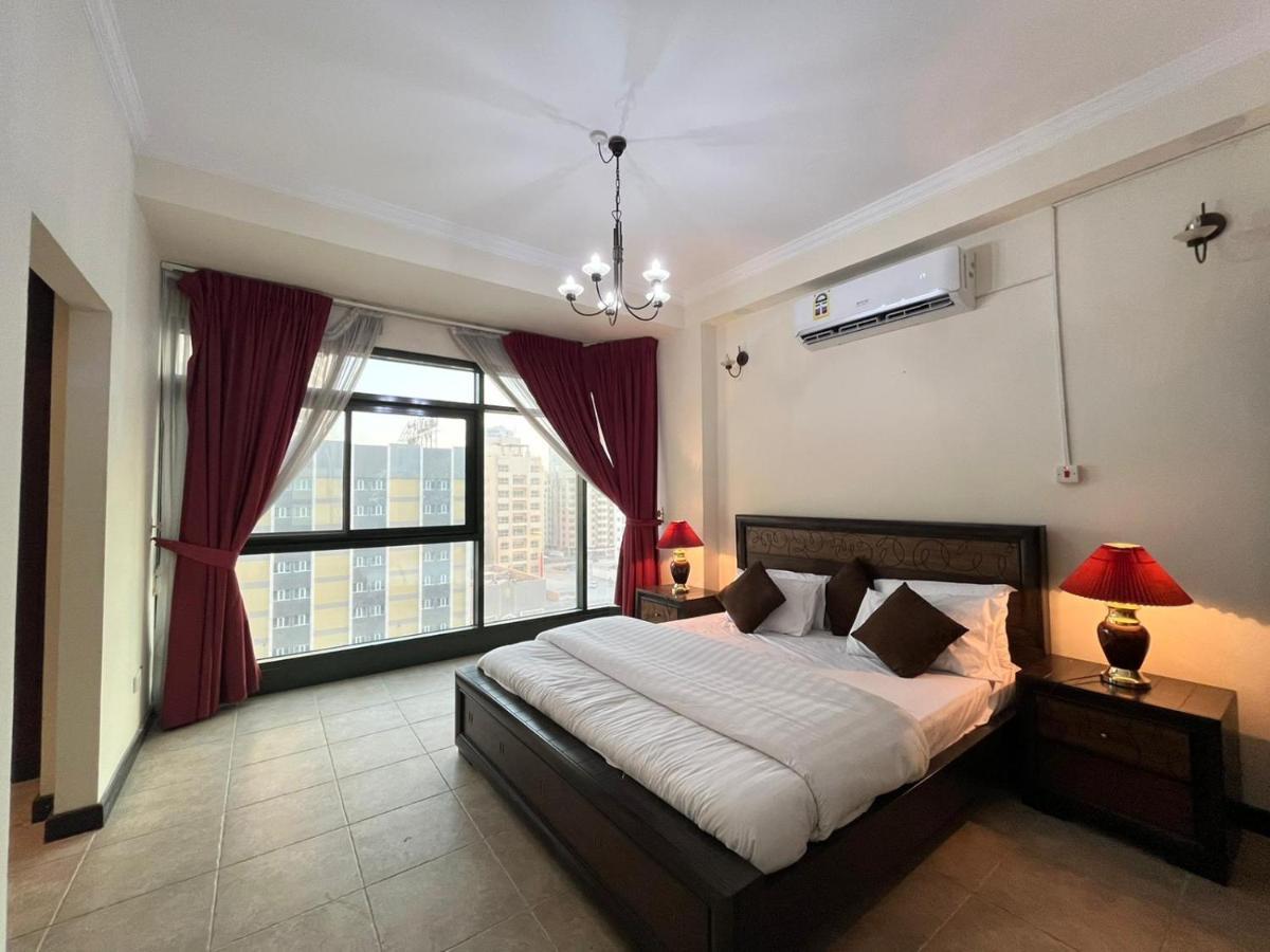 Al Abbas Tower Apartment Manama Luaran gambar